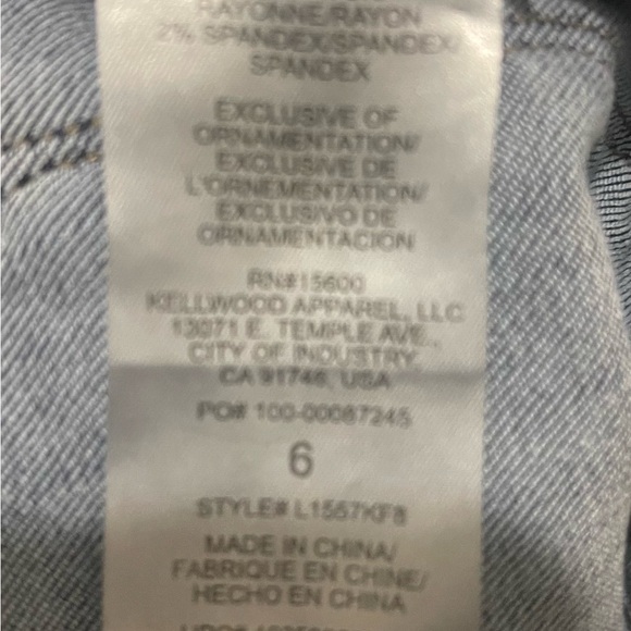 Wit&Wisdom jeans with Raw Hem | Size 6 - Picture 2 of 9